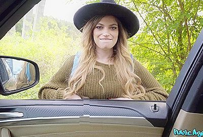 Hitchhiker Sucks Big Dick For Ride – Nicole Rae