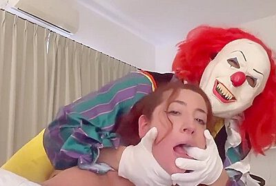 Payaso Loco Se Coge A Cuchi Laino – Noah Pells Y Cuchi Laino