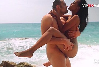 Brunette Portuguese Babe Noe Milk Enjoys Nasty Fun At The Beach With Bf In Hot Sex – Teaser Video