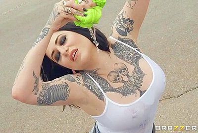 Kinky Inked Slut Ophelia Rain Incredible Sex Clip